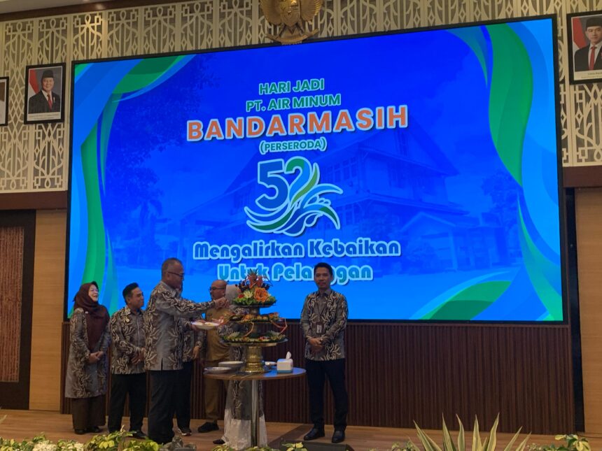 Syukuran Puncak HUT Ke-52 PAM Bandarmasih. Foto: san/siberdbn.com