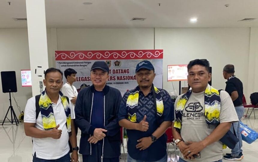 Delegasi HPN dari Provinsi Aceh bertemu dan disambut Gubernur Kalsel H Muhidin di Bandara Syamsuddin Noor saat tiba di Banjarmasin, Jumat (7/2/2025).