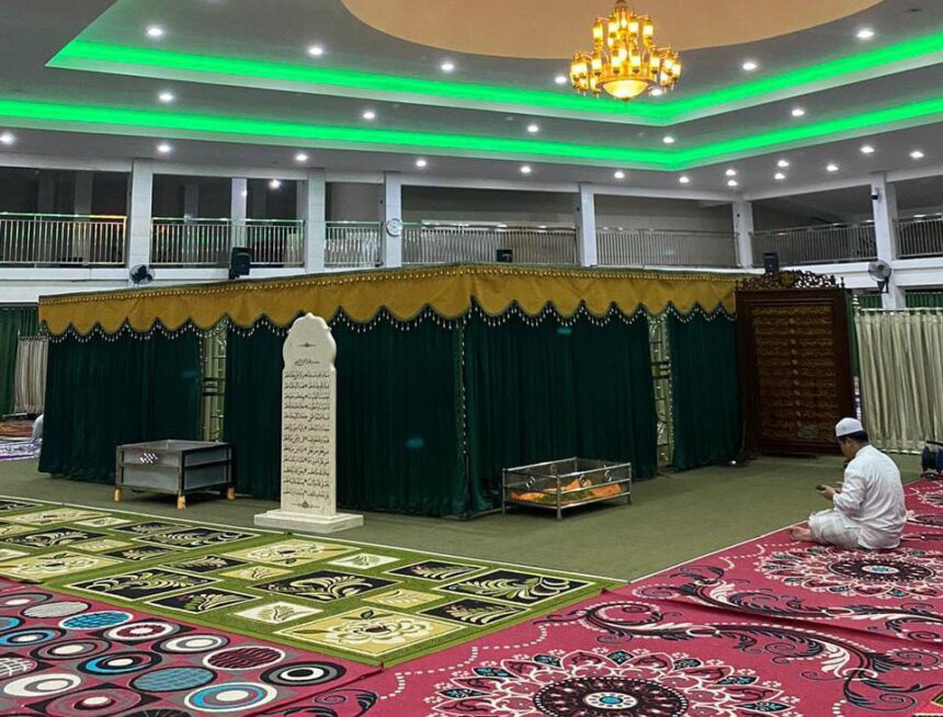 Kubah guru Zuhdi. Foto: Arsyad/siberdbn.com 5W1H