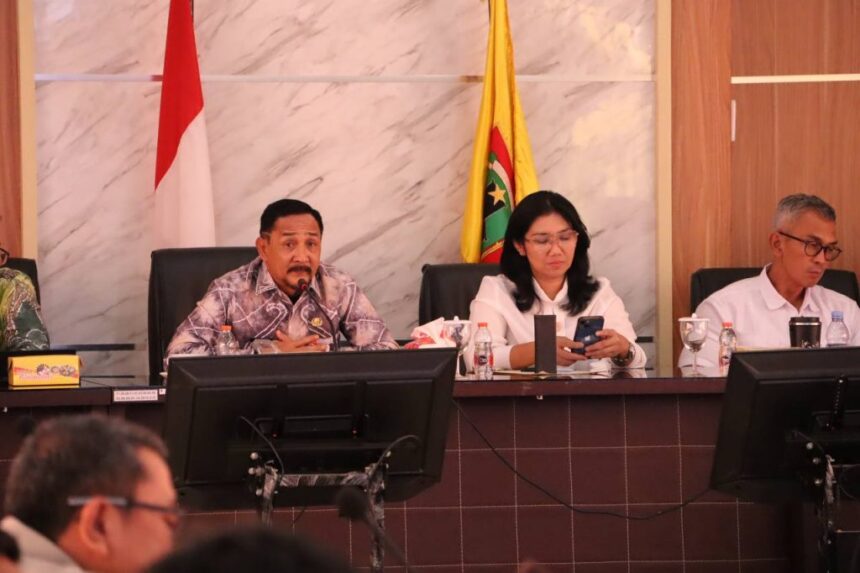 Kepala Dinas Pertanian dan Ketahanan Pangan Kalsel, Syamsir Rahman, dalam rapat koordinasi pemantapan swasembada pangan di Banjarbaru, Kamis (13/2/2025). Foto: MC Kalsel
