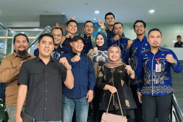 Bersama Bupati H Rusli Ketua DPRD Kotabaru Berkunjung ke Komdigi, Dukung Program 100 Hari Kerja Bupati Foto : Har/siberdbn.com