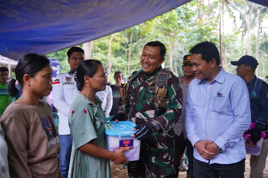 Bupati Abdul Hadi