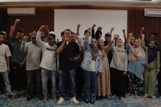 Masyarakat Peduli Banjarbaru, Sarkawi usai deklarasi menyukseskan PSU di Banjarbaru, Jumat (18/4/2025).
