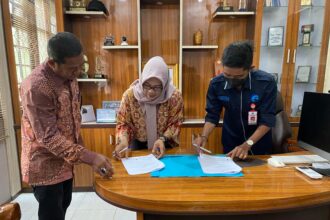Diskominfosantik Kapuas dan RRI Palangka Raya Jalin Kerja Sama Perkuat Siaran Publik