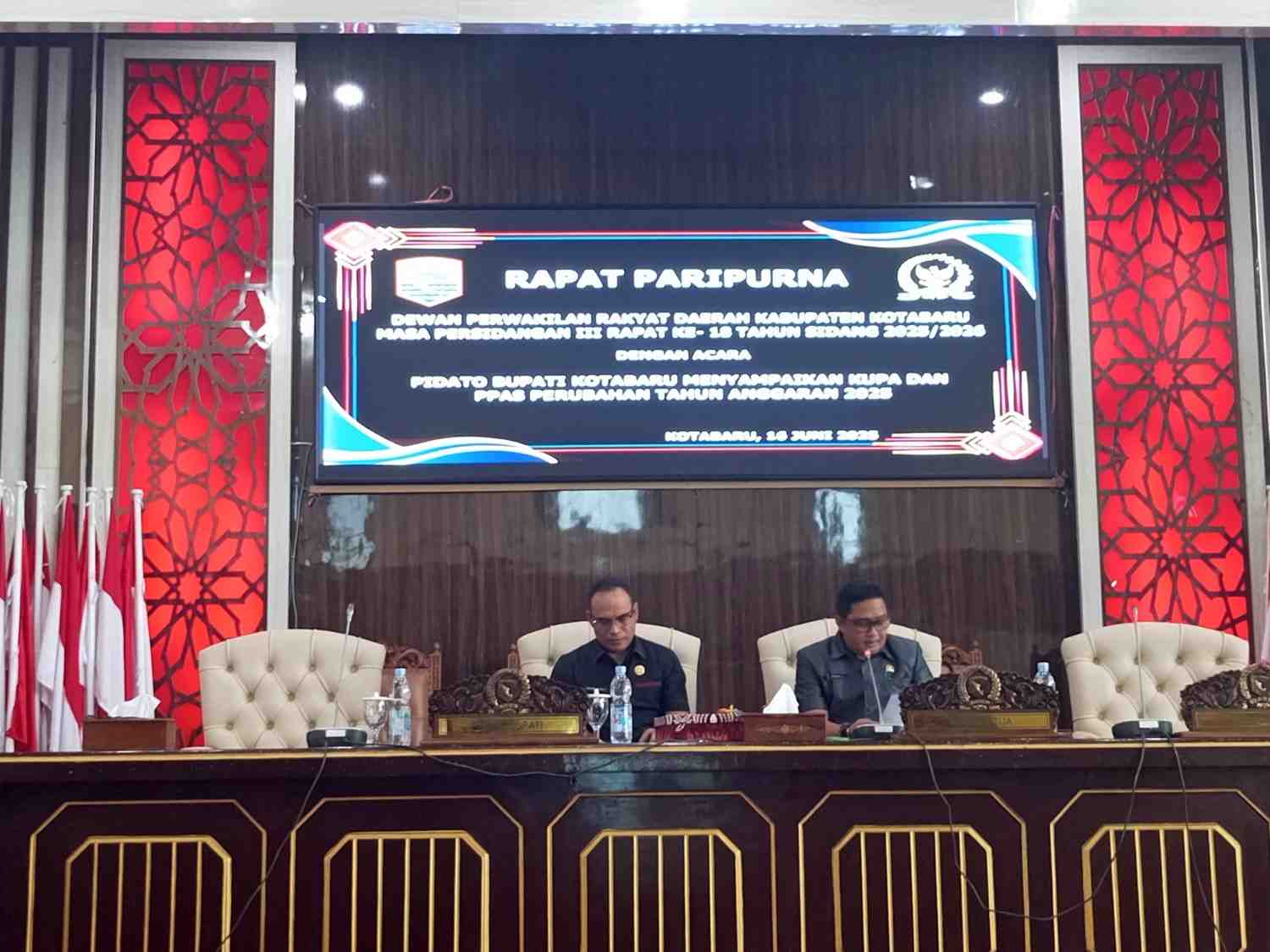Wabup Kotabaru Sampaikan Rancangan Perubahan KUA-PPAS 2025 dalam Rapat Paripurna DPRD
