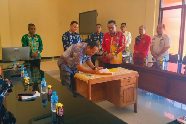 Pj Sekda Kapuas Saksikan Sertijab Kalaksa BPBD