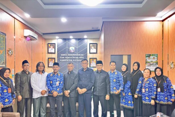 Tim Tenaga Ahli Bupati Kotabaru melakukan kunjungan kerja ke sejumlah Satuan Kerja Perangkat Daerah (SKPD) di Kabupaten Kotabaru. Foto: Har/siberdbn.co