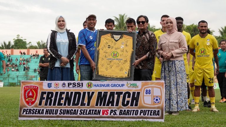 Hasnuryadi Gelar Silaturahmi dan Laga Ekshibisi Bersama Warga HSS