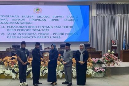 Sekda Barito Utara Sampaikan LKPJ Bupati 2024 di Rapat Paripurna DPRD