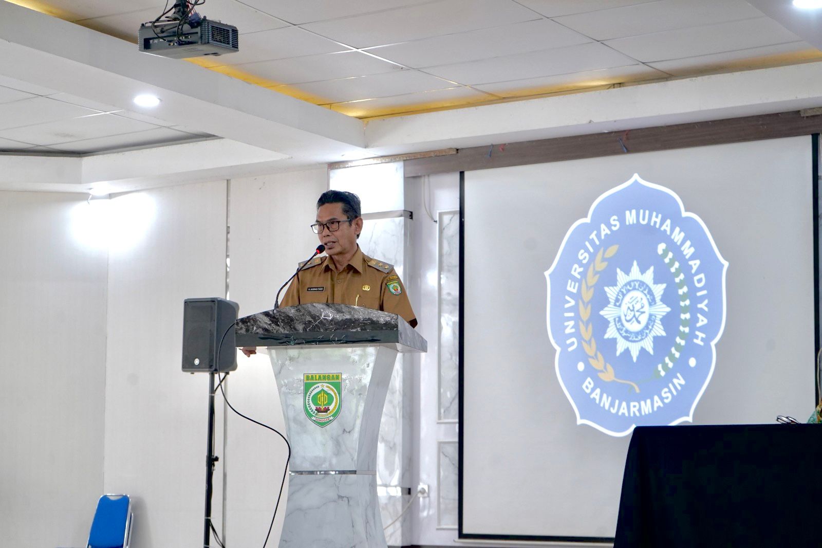 Wabup Balangan Ajak Mahasiswa KKN Jadi Inspirasi Anak Desa. Foto: MC Balangan