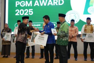 Bupati Balangan Terima PGM Award 2025, Apresiasi Dedikasi pada Pendidikan Madrasah. Foto: MC Balangan