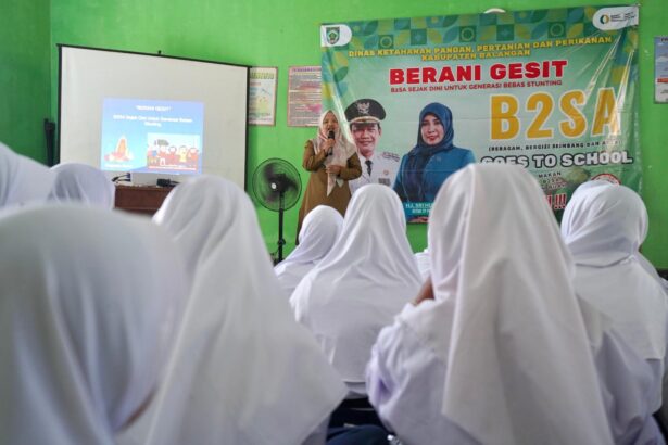 DKP3 Balangan Edukasi Siswa SMP Soal Pola Makan Sehat Cegah Stunting. Foto: MC Balangan