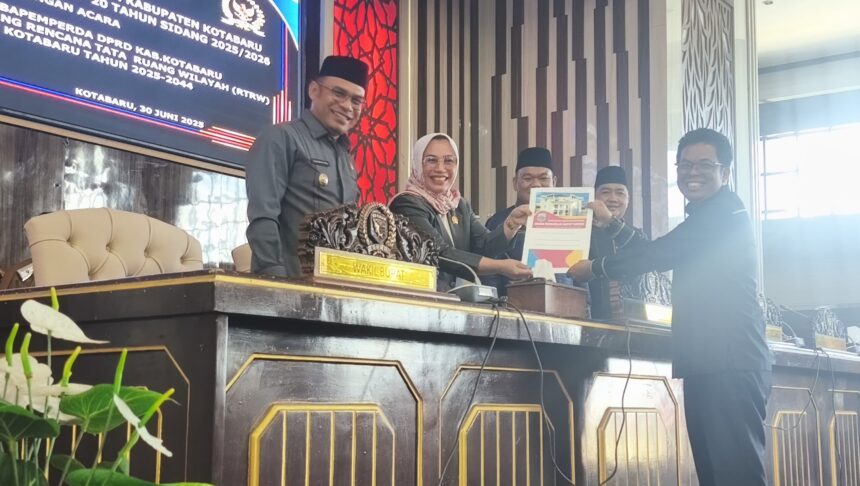 DPRD Kotabaru Bahas Pengesahan Raperda RTRW 2025–2044 dan Pertanggungjawaban APBD 2024