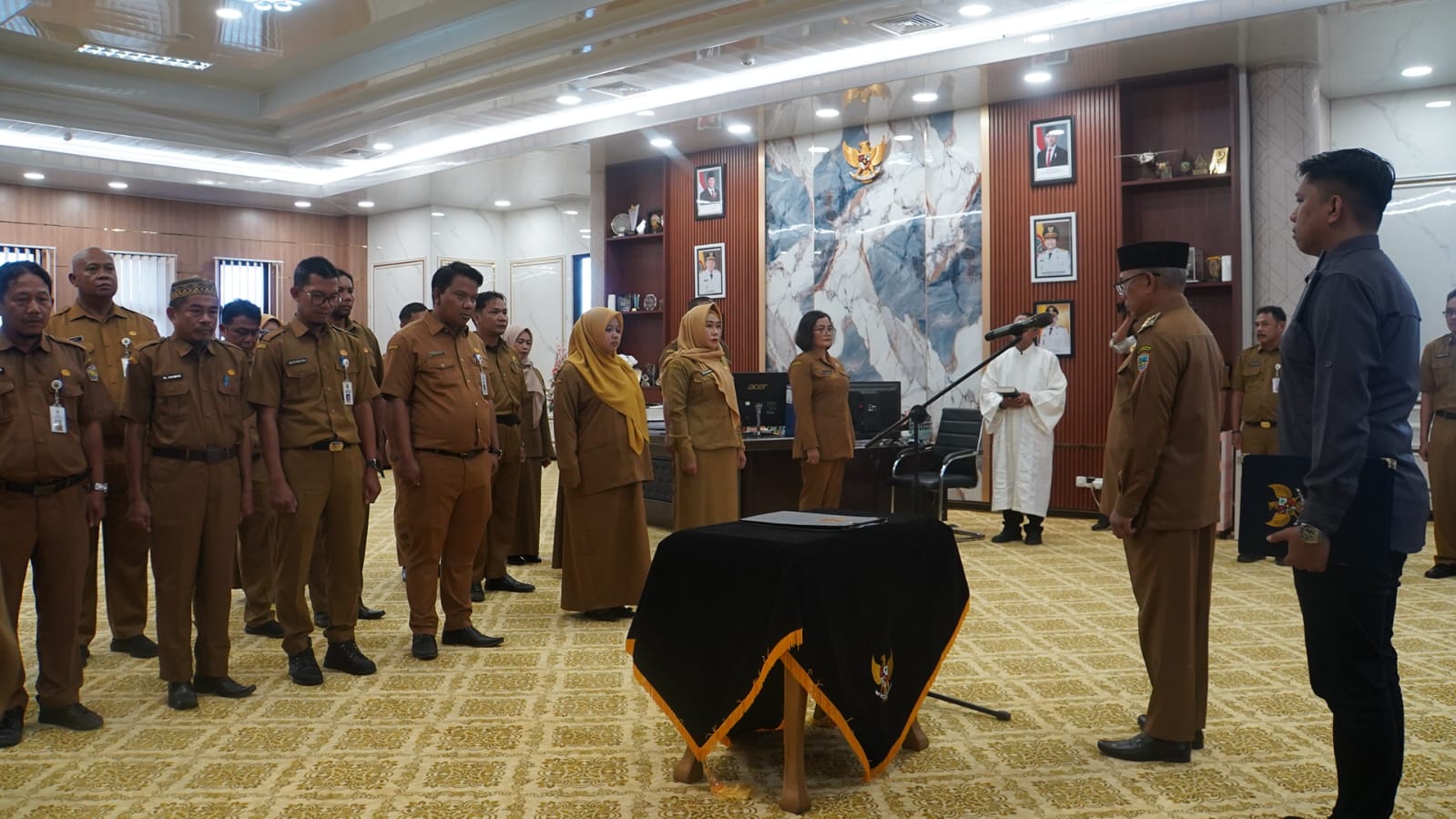 Bupati HM Rusli