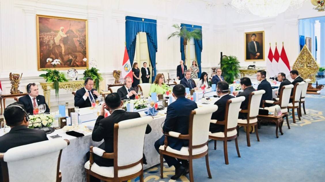 Diplomatik