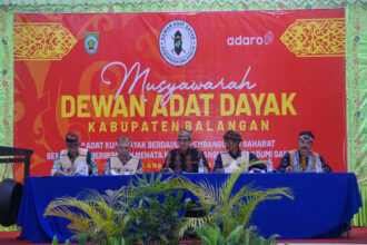 Syahdi Terpilih sebagai Ketua DAD Balangan 2025–2030, Tegaskan Komitmen Pelestarian Adat Dayak. Foto: MC Balangan