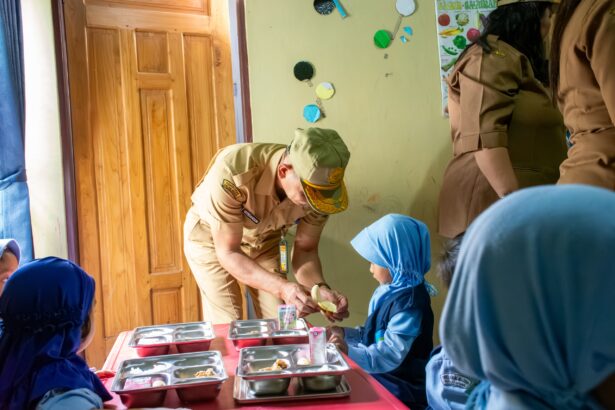 Pemkab Kapuas Tinjau Pelaksanaan Program Makan Bergizi Gratis di Sejumlah Sekolah