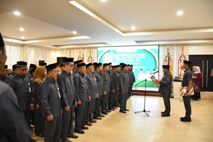 Bupati Kapuas Kukuhkan Dewan Hakim MTQH ke-47 Tingkat Kabupaten Kapuas