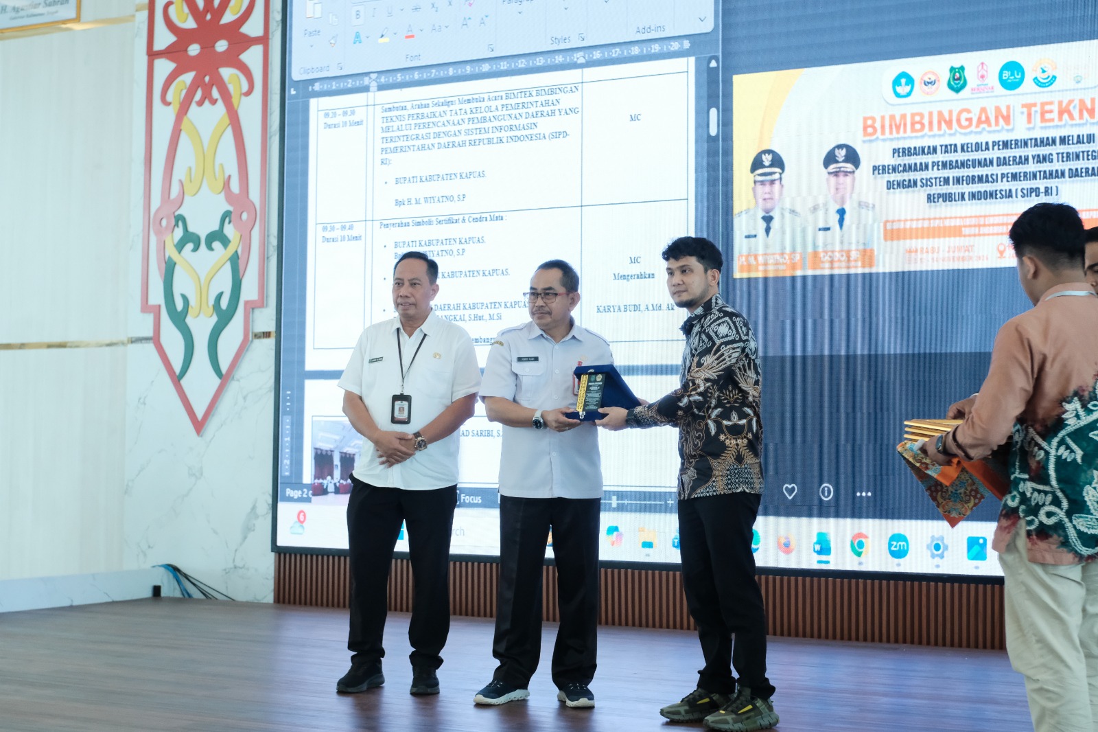 Pemkab Kapuas Gelar Bimtek Penguatan Tata Kelola Pemerintahan Berbasis SIPD-RI