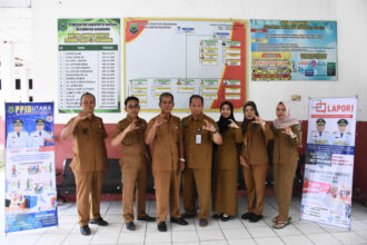 Diskominfosantik Kapuas Sosialisasikan Layanan Informasi dan Pengaduan ke Kecamatan dan Kelurahan