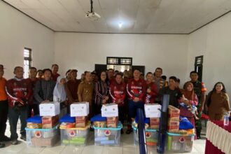 Bupati Kapuas Serahkan Bantuan untuk Korban Kebakaran di Tiga Kecamatan