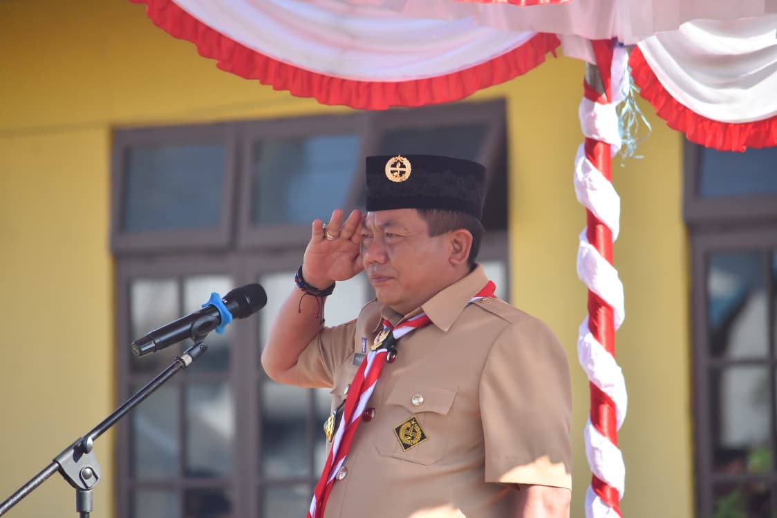 Bupati Kapuas, H. M. Wiyatno saat menjadi Inspektur Upacara pada Hari Pramuka ke-64 Tahun 2025