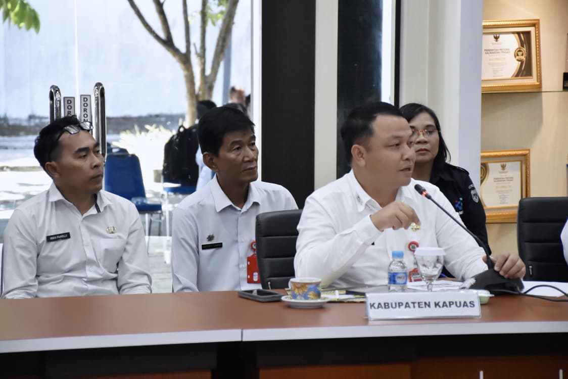 Sekda Kapuas Paparkan Capaian pada Monev Keterbukaan Informasi Publik Kalteng 2025