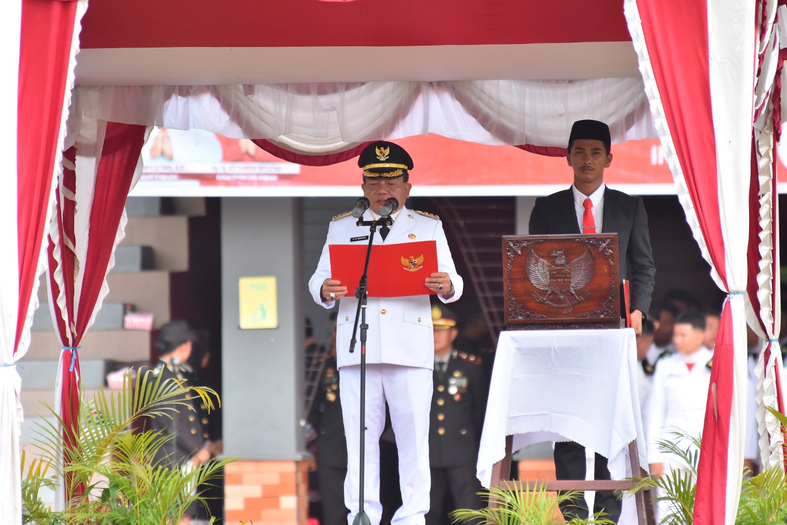 Bupati Kapuas Pimpin Upacara HUT ke-80 RI di Stadion Panunjung Tarung