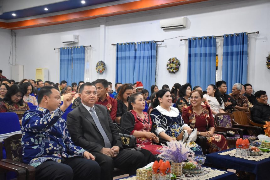 Wabup Kapuas Hadiri Perayaan Natal PERIANG 2025, Tekankan Toleransi dan Pembangunan Berkelanjutan