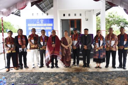 Bupati Kapuas Resmikan Pastori HKBP Abraham di Jalan Garuda