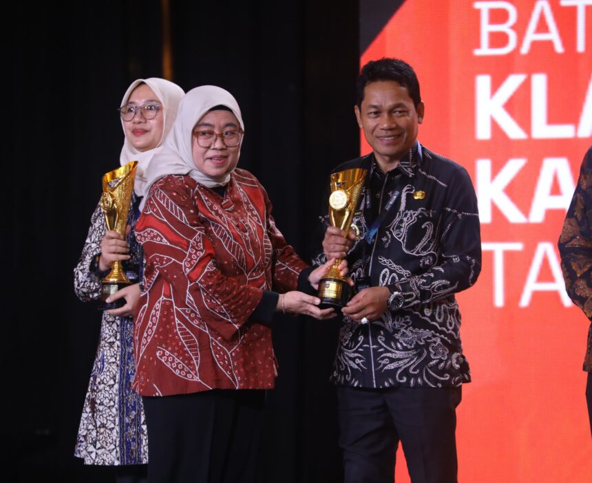 Balangan Raih Predikat Kabupaten Terinovatif dengan IID Tertinggi Nasional di IGA 2025