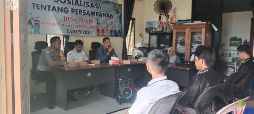 Sosialisasi persampahan di Desa Tundi, Awayan