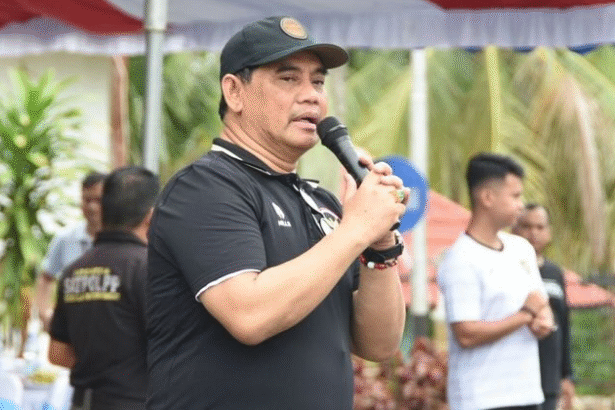 Bupati H Shalahuddin