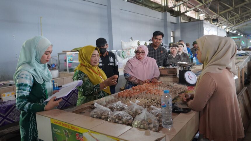 Jelang Natal dan Tahun Baru, Pemkab Balangan Pastikan Harga dan Stok Bapokting Stabil